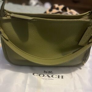 Coach Cary Crossbody Bag 💚